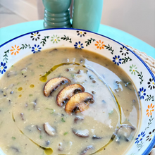 Load image into Gallery viewer, Split Pea and Mushroom Miso Soup
